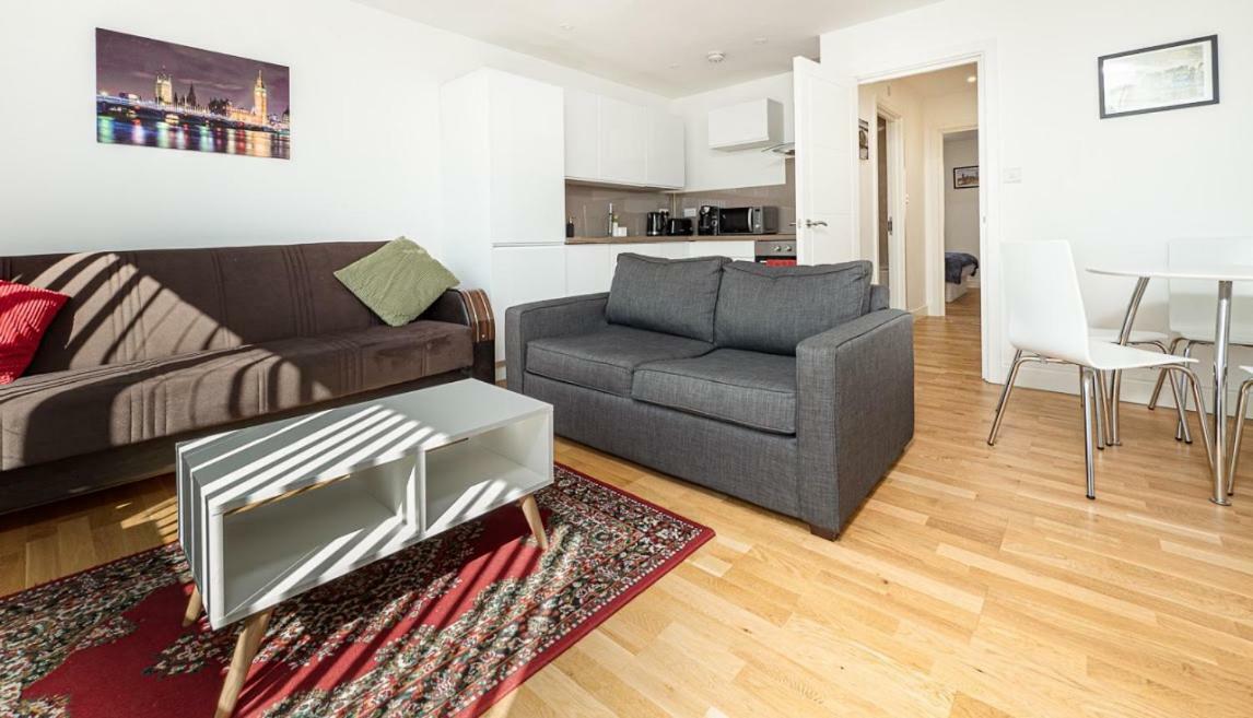 Easystay Slough Central Free Parking المظهر الخارجي الصورة